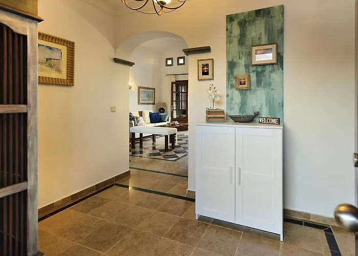 Tatil Evi Charcones *